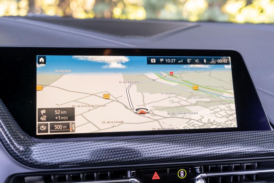 Детали интерьера BMW 120d M Sport xDrive (F40) 2019 года  (WW) (фото 18 из 40)